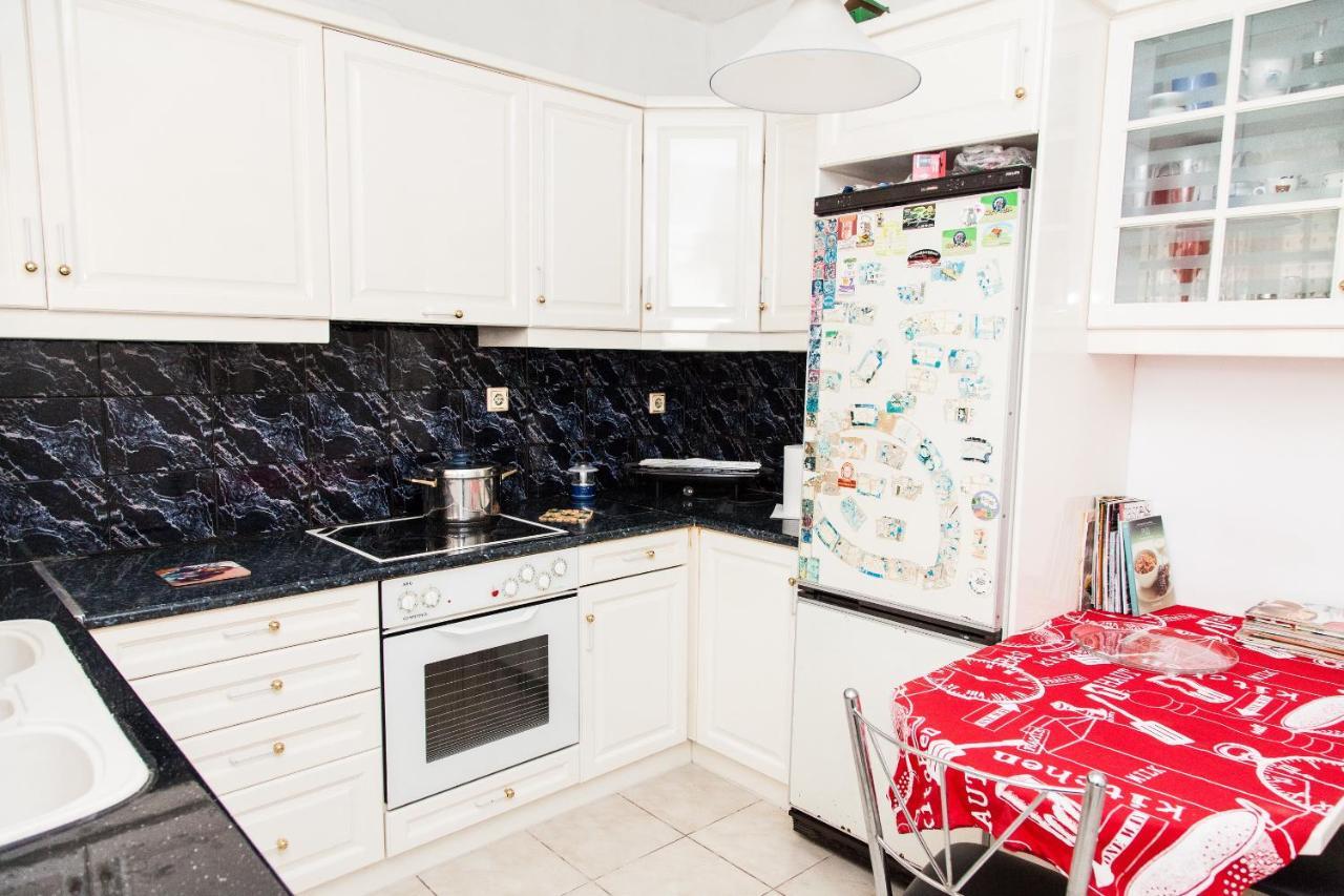 Sunny Apartment Near Metro Station Athene Buitenkant foto
